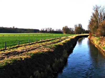 Tijdelijk onttrekkingsverbod onbevaarbare waterlopen in Oost-Vlaanderen uitgebreid