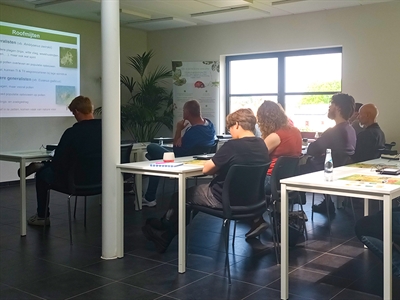 Presentatie cursus 'Herkennen van plagen en nuttigen in de glassierteelt'